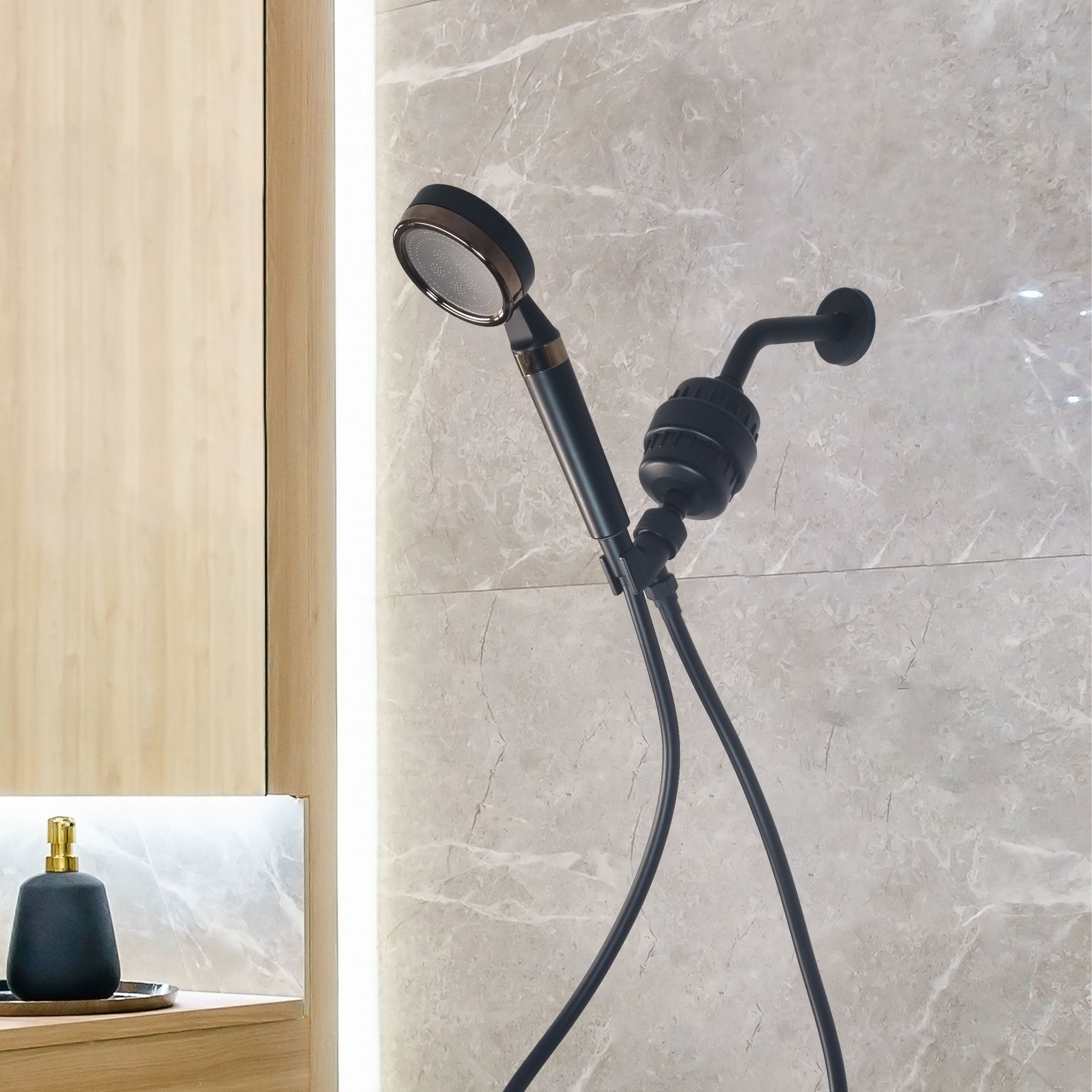 Mineralstream juodas - vitamino C filtravimas